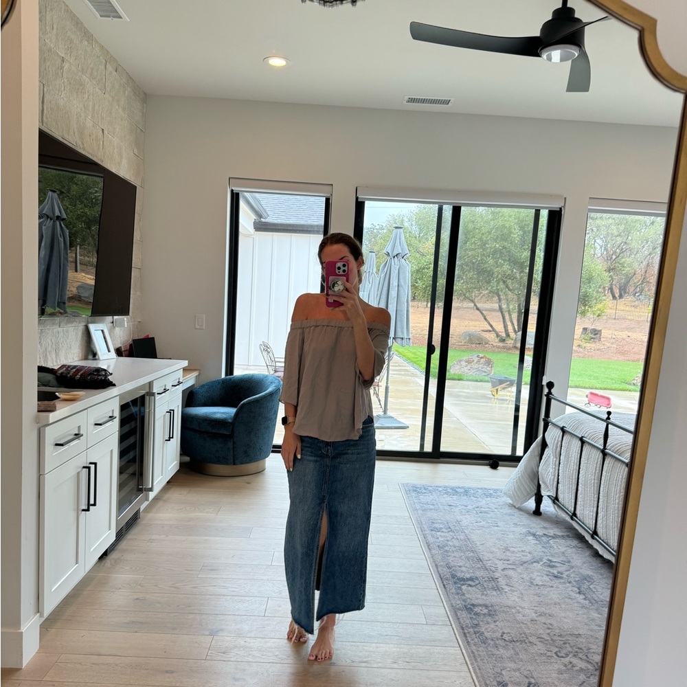 Flowy off shoulder